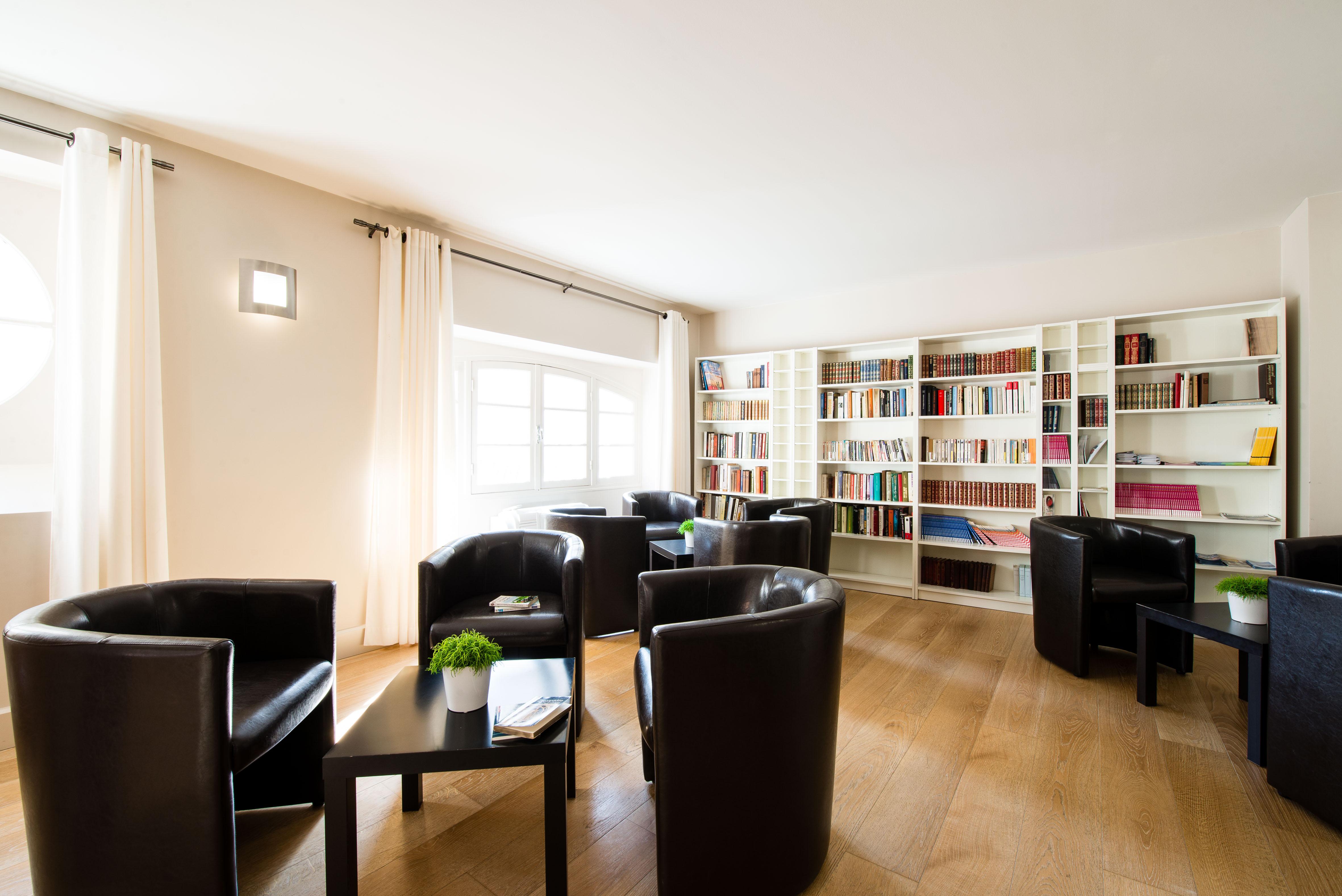 לורדה Hotel Atrium מראה חיצוני תמונה